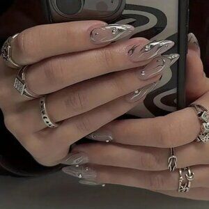 24 pcs Glossy Silver Ripple Press On Nails Studded Full Cover Medium Almond Nude